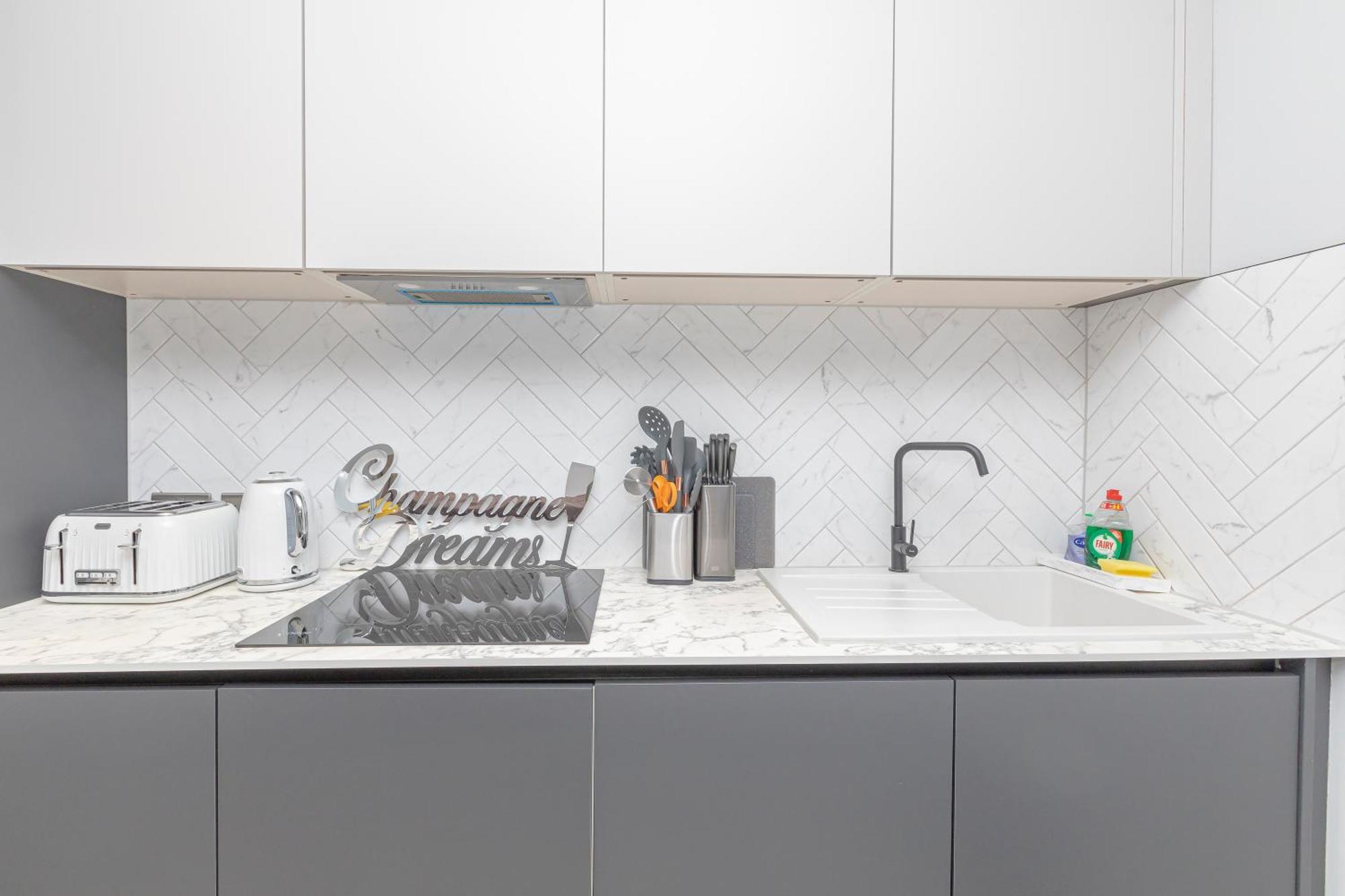 Flash Sales Offer - Any Week Day No Minimum Night Restrictions Brighton City Centre Seafront 1 Bedroom Flat Bn133Duk02 Eksteriør billede